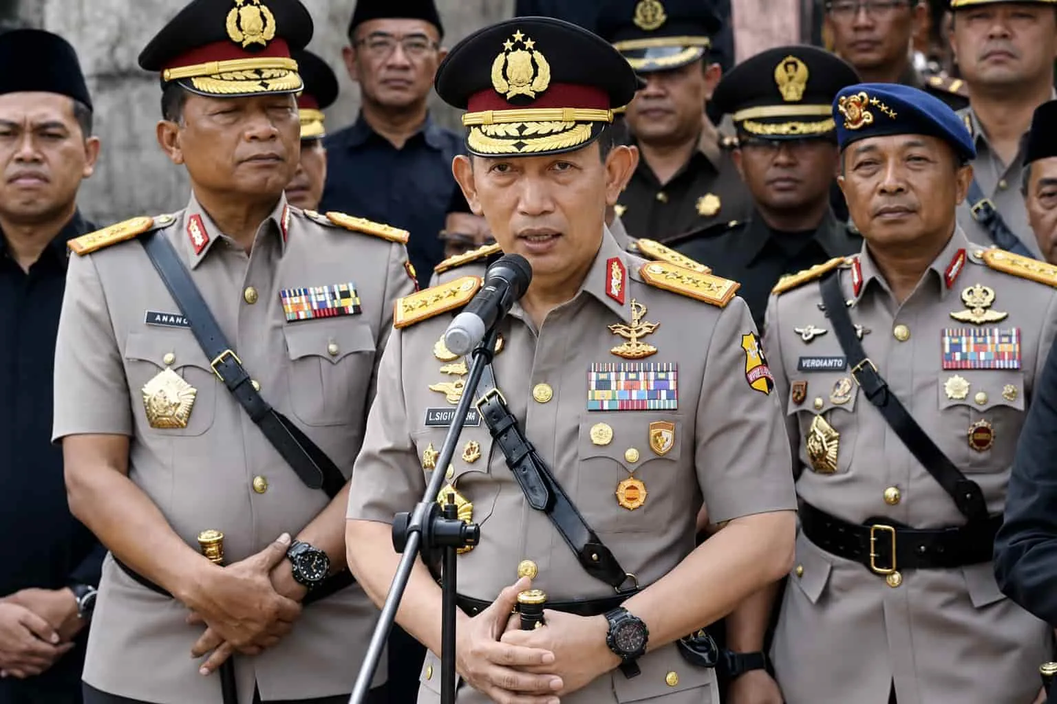 Kapolri Tegaskan Penangkapan Roy Suryo-Dokter Tifa Sesuai Prosedur
