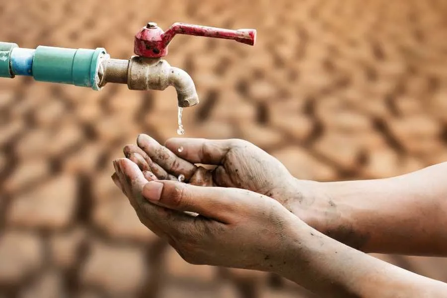 Kekeringan Meluas, Bekasi Salurkan 2,78 Juta Liter Air