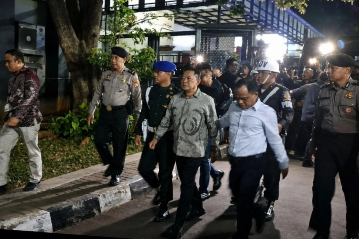 Febrie Adriansyah Ditahan Tanpa Rompi dan Borgol, DPR Desak Perlakuan Setara