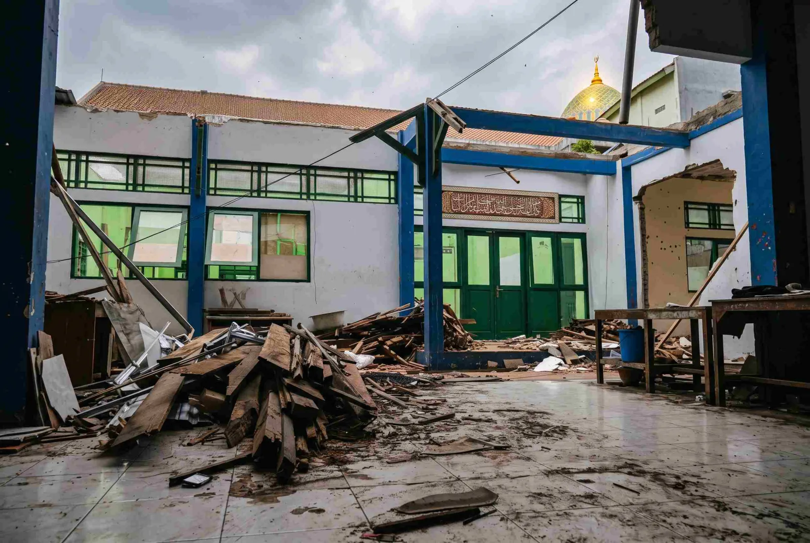 Rencana Pemindahan Penghuni Asrama Hadil Iman Dipersoalkan Santri