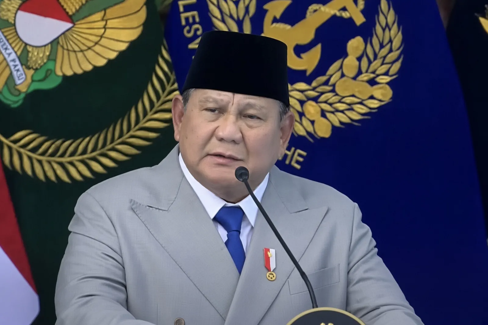 Prabowo: Perang Kini Tak Selalu Fisik, TNI Diminta Adaptif