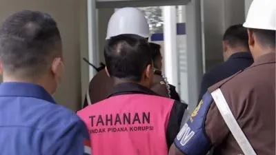 50 Pertanyaan untuk Febrie, tetapi Asal 74 Kilogram Emas Tetap Gelap
