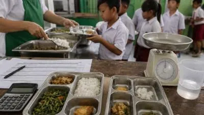Bukan Lagi 'Makan Kenyang': Melacak Celah Spesifikasi Anggaran di Balik Narasi Literasi Gizi BGN