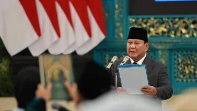 Prabowo Jawab Kritik Media Asing Soal MBG dan Ekonomi