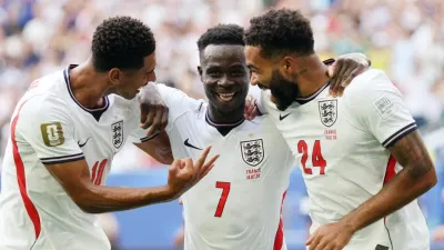 Prancis vs Inggris 4-6, Saka Antar Tiga Singa ke Podium