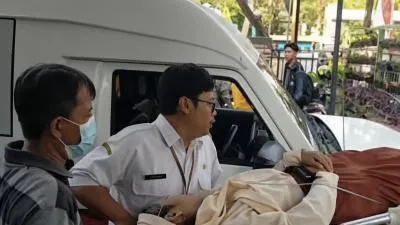Ketika Sanksi Lebih Cepat dari Jawaban: Setelah 566 Santri Sidoarjo, 49 Siswa Nganjuk Menyusul Tumbang Usai Menyantap MBG